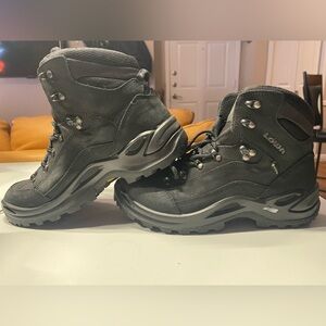 LOWA Renegade Size 10 - LIGHTLY USED